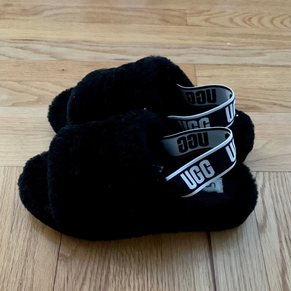 UGG Fluff Yeah Slide 8